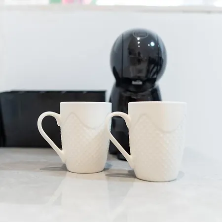 Homes 1 & 2 - Cozy Urban In The Heart Of * 코스 타운