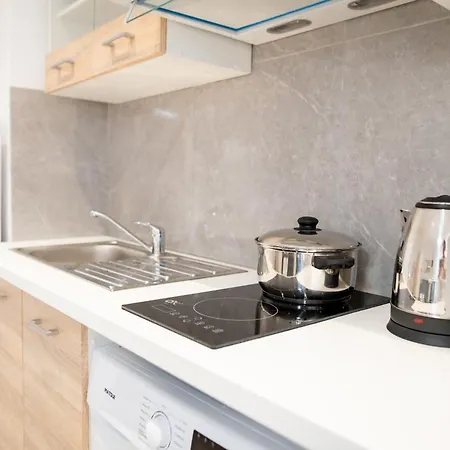 Homes 1 & 2 - Cozy Urban In The Heart Of Miasto Kos