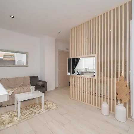 Homes 1 & 2 - Cozy Urban In The Heart Of Apartament Miasto Kos