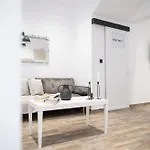 Homes 1 & 2 - Cozy Urban In The Heart Of *