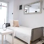 Homes 1 & 2 - Cozy Urban In The Heart Of *