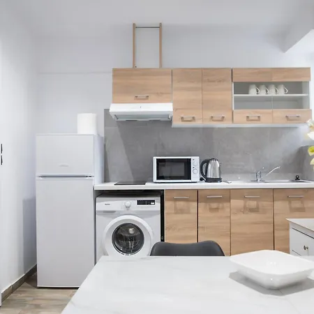 Homes 1 & 2 - Cozy Urban In The Heart Of Apartment Kos-Stadt