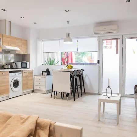 Homes 1 & 2 - Cozy Urban In The Heart Of Kos-Stadt