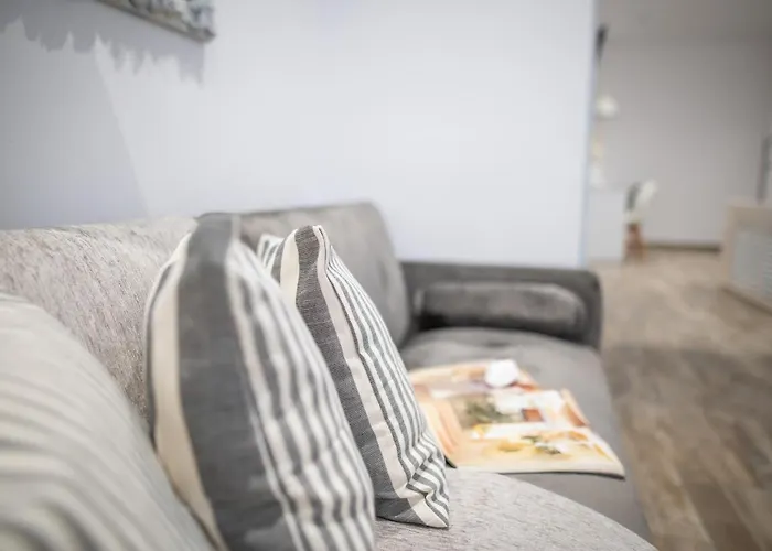 Homes 1 & 2 - Cozy Urban In The Heart Of Appartement
