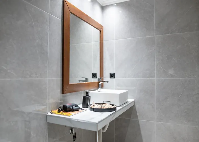 Homes 1 & 2 - Cozy Urban In The Heart Of * Kosz