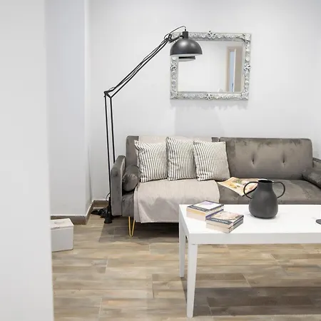 Homes 1 & 2 - Cozy Urban In The Heart Of * Kos