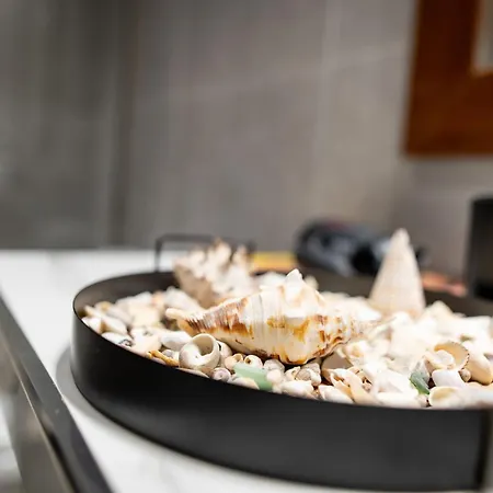 Homes 1 & 2 - Cozy Urban In The Heart Of *