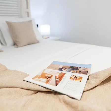 Homes 1 & 2 - Cozy Urban In The Heart Of 公寓 *