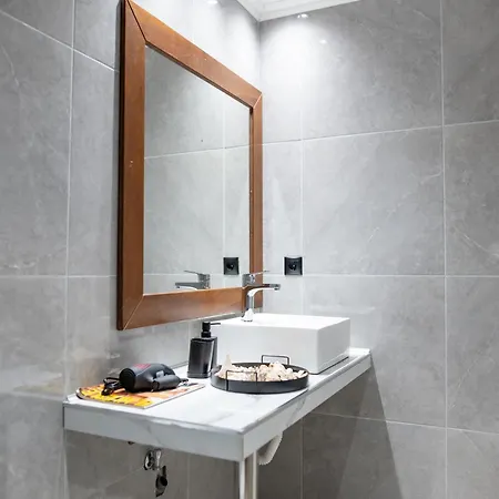 Homes 1 & 2 - Cozy Urban In The Heart Of * 科斯镇