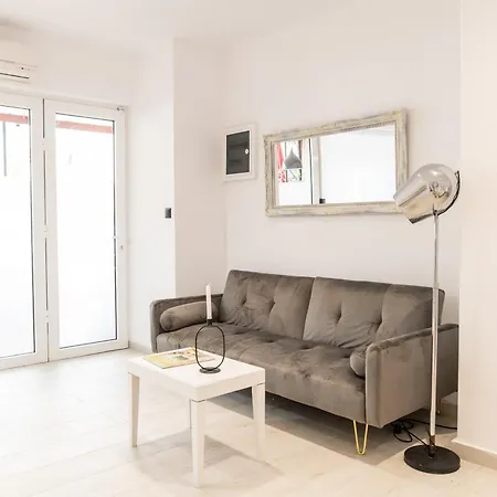 Homes 1 & 2 - Cozy Urban In The Heart Of 公寓 科斯镇