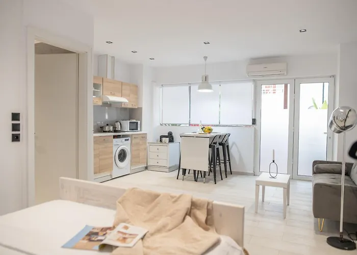 דירה Homes 1 & 2 - Cozy Urban In The Heart Of *
